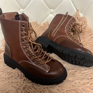 Women's Brown Lace-Up Combat Boots with Side Zip and Chunky Sole
